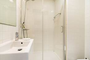 Metropolitan Lisbon Janelas Verdes