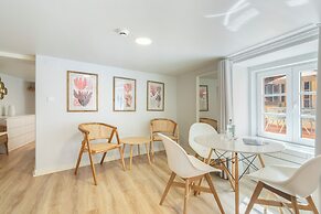 Metropolitan Lisbon Janelas Verdes