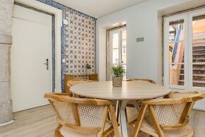 Metropolitan Lisbon Janelas Verdes