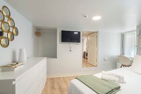 Metropolitan Lisbon Janelas Verdes