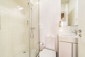 Metropolitan Lisbon Janelas Verdes