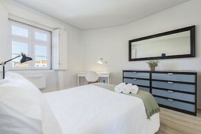 Metropolitan Lisbon Janelas Verdes