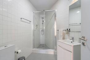 Metropolitan Lisbon Janelas Verdes