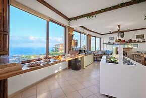 Spiros Soula Thematic Suites