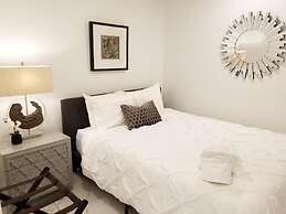 7 BR- Sleeps 15! Celebrity Villa! Great Rates by YouRent!