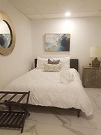 7 BR- Sleeps 15! Celebrity Villa! Great Rates by YouRent!