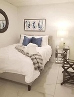 7 BR- Sleeps 15! Celebrity Villa! Great Rates by YouRent!