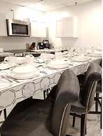 7 BR- Sleeps 15! Celebrity Villa! Great Rates by YouRent!