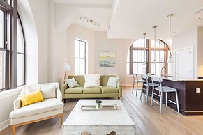 Distinguished Apartment Rooftop Deck