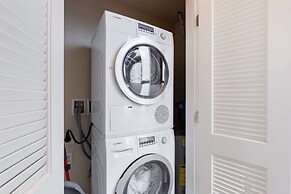 Distinguished Apartment Rooftop Deck