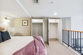 Distinguished Apartment Rooftop Deck