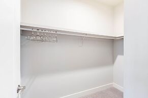 Distinguished Apartment Rooftop Deck