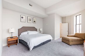 Distinguished Apartment Rooftop Deck