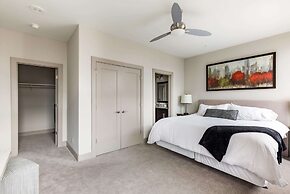 Distinguished Apartment Rooftop Deck