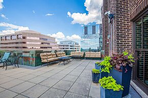 Distinguished Apartment Rooftop Deck