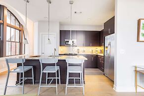 Distinguished Apartment Rooftop Deck