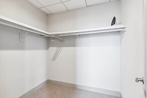 Distinguished Apartment Rooftop Deck