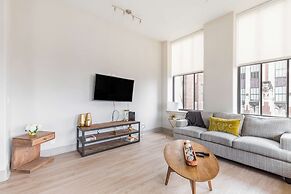 Distinguished Apartment Rooftop Deck