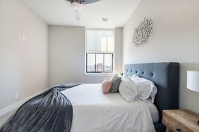 Distinguished Apartment Rooftop Deck