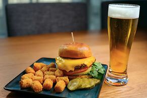 The Hoffmann Hotel Basalt Aspen, Tapestry Collection By Hilton