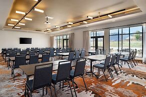 The Hoffmann Hotel Basalt Aspen, Tapestry Collection By Hilton