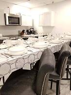 7 BR-Sleeps 15! Famous Lakefront by YouRent!