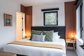 Hemlock Hangout By Revelstoke Vacations