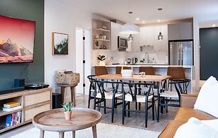 Hemlock Hangout By Revelstoke Vacations