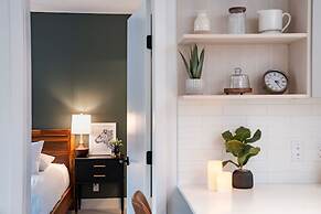 Hemlock Hangout By Revelstoke Vacations