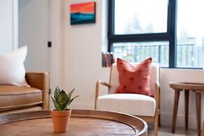 Hemlock Hangout By Revelstoke Vacations