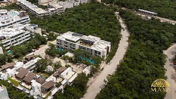 NHOA 207B Lux 1BR Condo Pool View in Aldea Zama
