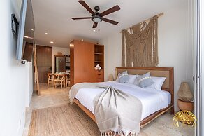 NHOA 207B Lux 1BR Condo Pool View in Aldea Zama