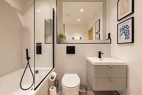 The Wembley Hideout - Stylish 2bdr Flat With Balcony