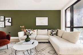 The Wembley Hideout - Stylish 2bdr Flat With Balcony