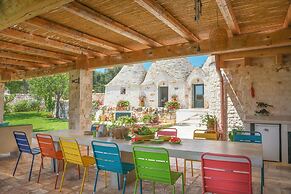 TD Trulli Della Magnolia Trulli w Amazing Garden