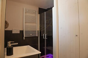 TD Trulli Della Magnolia Trulli w Amazing Garden