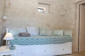 TD Trulli Della Magnolia Trulli w Amazing Garden