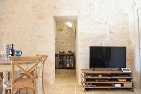 TD Trulli Della Magnolia Trulli w Amazing Garden