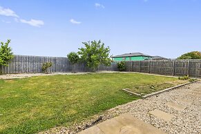 StayAU Stunning 4BRHouse Berwick