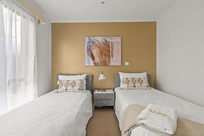 StayAU Stunning 4BRHouse Berwick