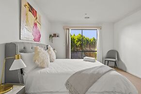 StayAU Stunning 4BRHouse Berwick