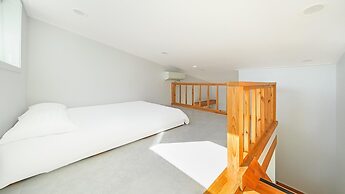 Gangneung Lacblanc Pension