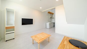 Gangneung Lacblanc Pension