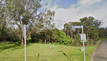 StayAU Modern 4BR Townhouse Bayswater