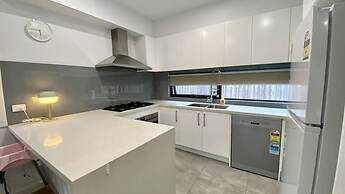 StayAU Modern 4BR Townhouse Bayswater