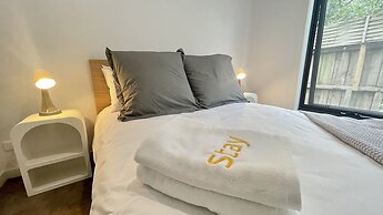 StayAU Modern 4BR Townhouse Bayswater