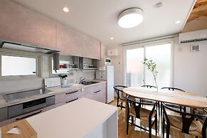 Wakoso Harmonious Light West