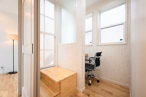 Wakoso Harmonious Light West