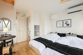 Wakoso Harmonious Light West