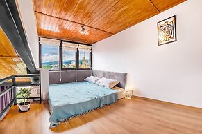 H&B apartments Pier Kobakhidze